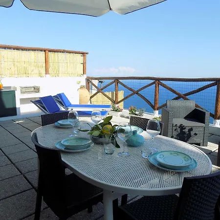 Todisco Holiday House * Conca dei Marini